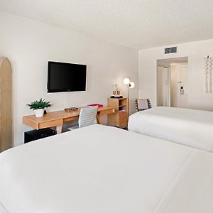 Quadruple Room Queen Bed Balcony Non-Smoking